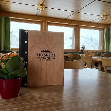 Hospezi Santa Maria فندق Medel